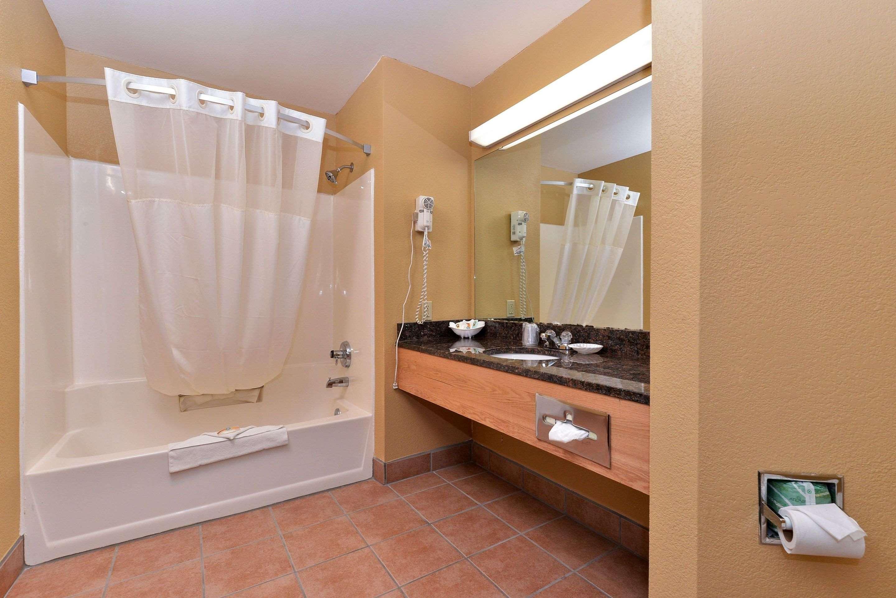 Quality Inn & Suites Shawano Eksteriør billede